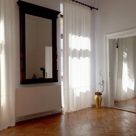 Contessa Apartment Cluj Napoca ภายนอก รูปภาพ