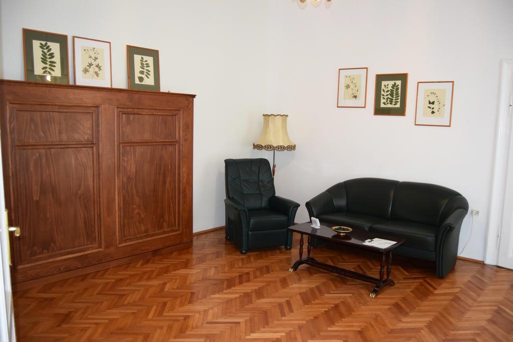 Contessa Apartment Cluj Napoca ภายนอก รูปภาพ