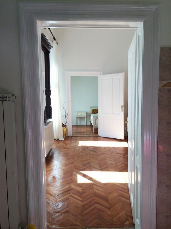 Contessa Apartment Cluj Napoca ภายนอก รูปภาพ